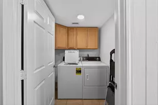 615 7th St, Galveston, TX 77550 - Photo 12