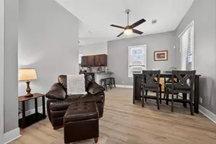 615 7th St, Galveston, TX 77550 - Photo 6