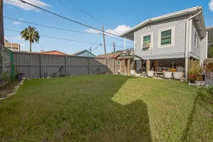 615 7th St, Galveston, TX 77550 - Photo 24