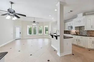 14122 Champion Village Dr, Houston, TX 77069 - Photo 12