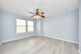 6803 Chapelfield Ln, Houston, TX 77049 - Photo 32