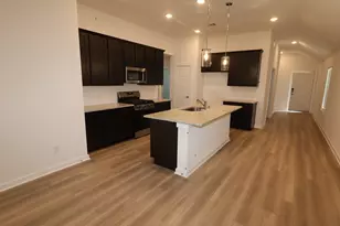 26259 Astral Wy, La Marque, TX 77568 - Photo 2