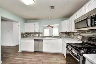 2904 Piccadilly Circus St, Pearland, TX 77581 - Photo 10