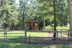 175 Cloverdale, Livingston, TX 77351 - Photo 2