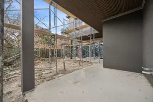 2247 Chilton Rd, Houston, TX 77019 - Photo 12