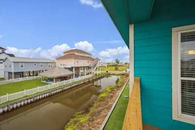 923 Tidelands Drive, Crystal Beach, TX 77650 - Photo 30