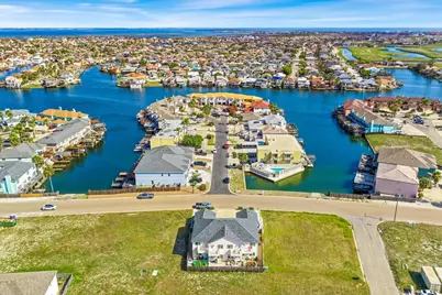 13997 Ports O Call Drive, Unit C, Corpus Christi, TX 78418 - Photo 2