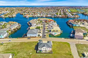13997 Ports O Call Dr, Corpus Christi, TX 78418 - Photo 2