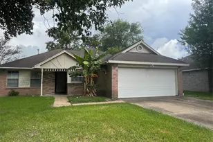 343 Elder Vista Dr, Houston, TX 77598 - Photo 1