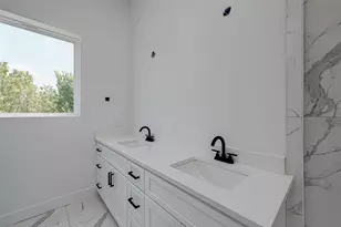 6032 Beall St, Houston, TX 77091 - Photo 20