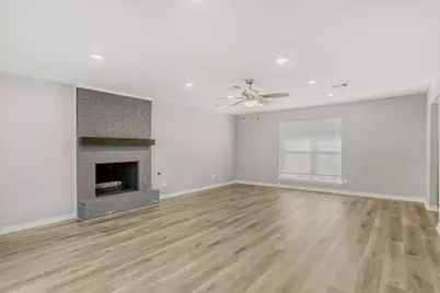 28943 Enchanted Drive, Shenandoah, TX 77381 - Photo 6