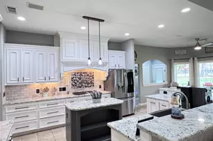 707 Fairway Oaks, Conroe, TX 77302 - Photo 18