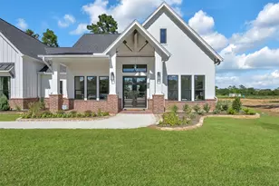 8557 Butler Rnch Ct, Plantersville, TX 77363 - Photo 2