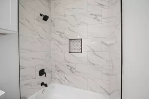 8218 Lawler St, Houston, TX 77051 - Photo 26