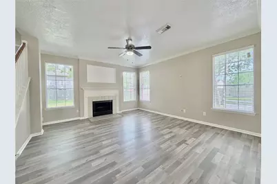 6315 Laurel Bush Lane, Sugar Land, TX 77479 - Photo 6