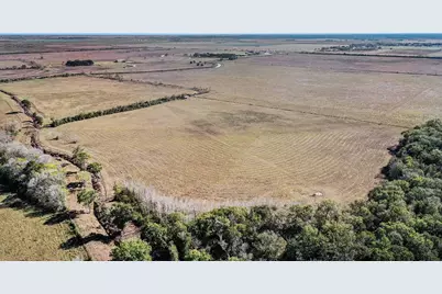 0013 Fm 562, Anahuac, TX 77514 - Photo 8