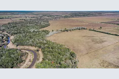 0013 Fm 562, Anahuac, TX 77514 - Photo 4