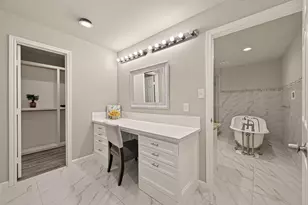 5207 Bent Bough Ln, Houston, TX 77088 - Photo 38