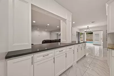 5207 Bent Bough Lane, Houston, TX 77088 - Photo 14