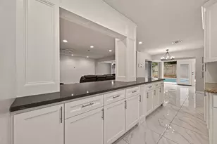 5207 Bent Bough Ln, Houston, TX 77088 - Photo 14