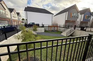 8430 Vogue Ln, Houston, TX 77055 - Photo 20