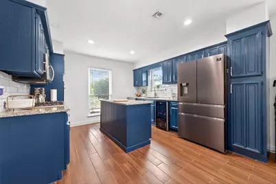 5722 Arncliffe Drive, Houston, TX 77088 - Photo 10