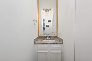 5722 Arncliffe Dr, Houston, TX 77088 - Photo 24