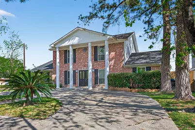 5722 Arncliffe Drive, Houston, TX 77088 - Photo 2