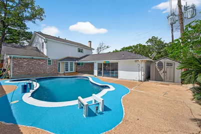 5722 Arncliffe Drive, Houston, TX 77088 - Photo 38