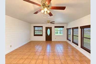 2927 County Road 240, Hallettsville, TX 77964 - Photo 18