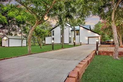 9814 King Circle S, Manvel, TX 77578 - Photo 2