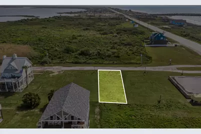 1009 Brighton Jones Boulevard, Gilchrist, TX 77617 - Photo 4