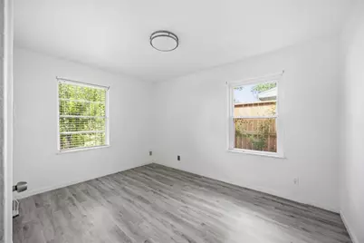 5919 Van Fleet Street, Houston, TX 77033 - Photo 20