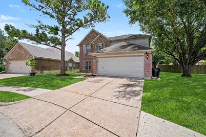 1805 Manor Circle, Rosenberg, TX 77471 - Photo 2