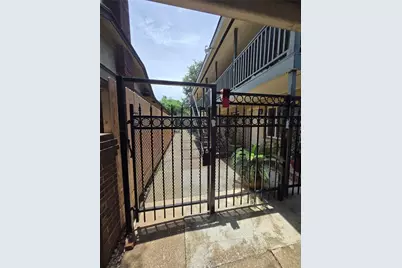 3910 Dallas Street #6, Houston, TX 77023 - Photo 6