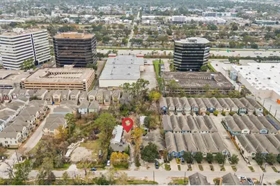 1137 W 26th Street, Houston, TX 77008 - Photo 6