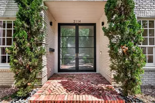 2114 Wroxton Rd, Houston, TX 77005 - Photo 2