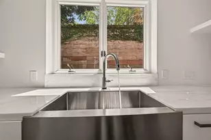 2114 Wroxton Rd, Houston, TX 77005 - Photo 20