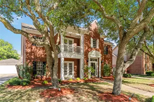 16322 Hazy Pines Ct, Pasadena, TX 77059 - Photo 2