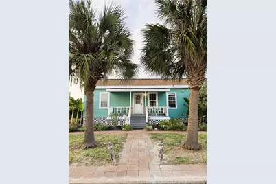 1028 Avenue L, Galveston, TX 77550 - Photo 2