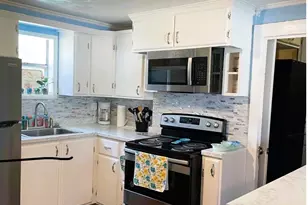 1028 Avenue L, Galveston, TX 77550 - Photo 6