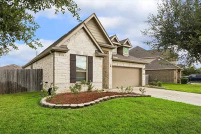 1815 Oakdale Mist Drive, Dickinson, TX 77539 - Photo 2