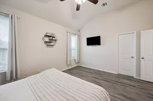 1815 Oakdale Mist Dr, Dickinson, TX 77539 - Photo 18