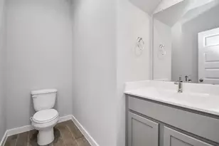 12910 Kinneskie Dr, Humble, TX 77346 - Photo 8