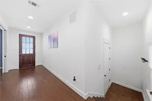 1425 W 23rd St, Houston, TX 77008 - Photo 6