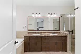 1425 W 23rd St, Houston, TX 77008 - Photo 38
