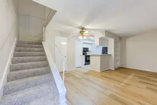 2800 Jeanetta St, Houston, TX 77063 - Photo 2