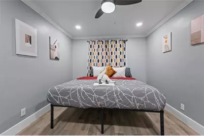3611 Graustark Street #17, Houston, TX 77006 - Photo 12