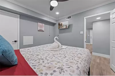 3611 Graustark Street #17, Houston, TX 77006 - Photo 10