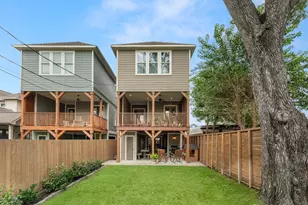 836 E 24th St, Houston, TX 77009 - Photo 2